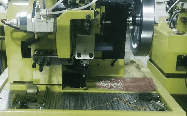 Auto lubrication system