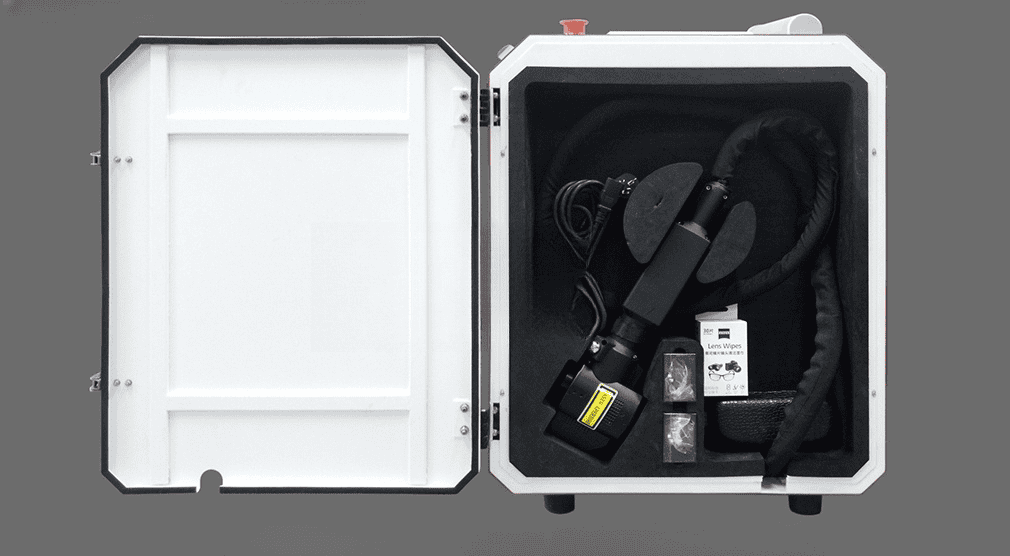 Portable laser cleaning box door