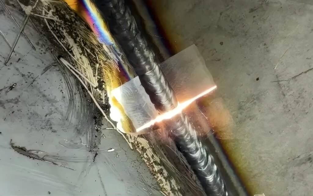 Pulse laser welding slag removal